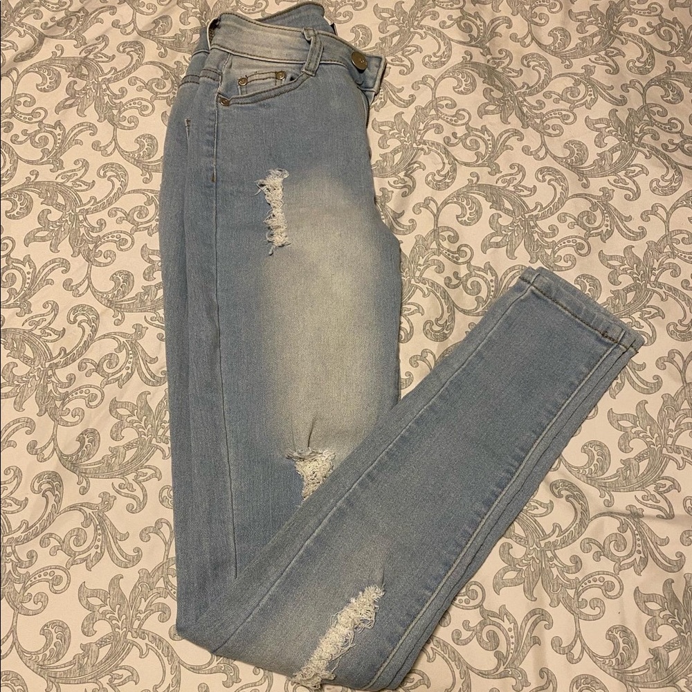 High waisted jeans
